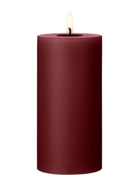 Ester & Erik LED-Stumpenkerze 15 cm Deep Wine