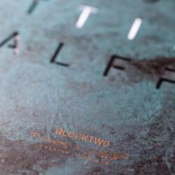 QLOCKTWO Earth 45 Creator´s Edition Vintage Copper White