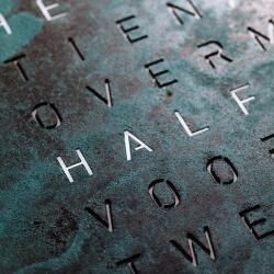 QLOCKTWO Earth 45 Creator´s Edition Vintage Copper White